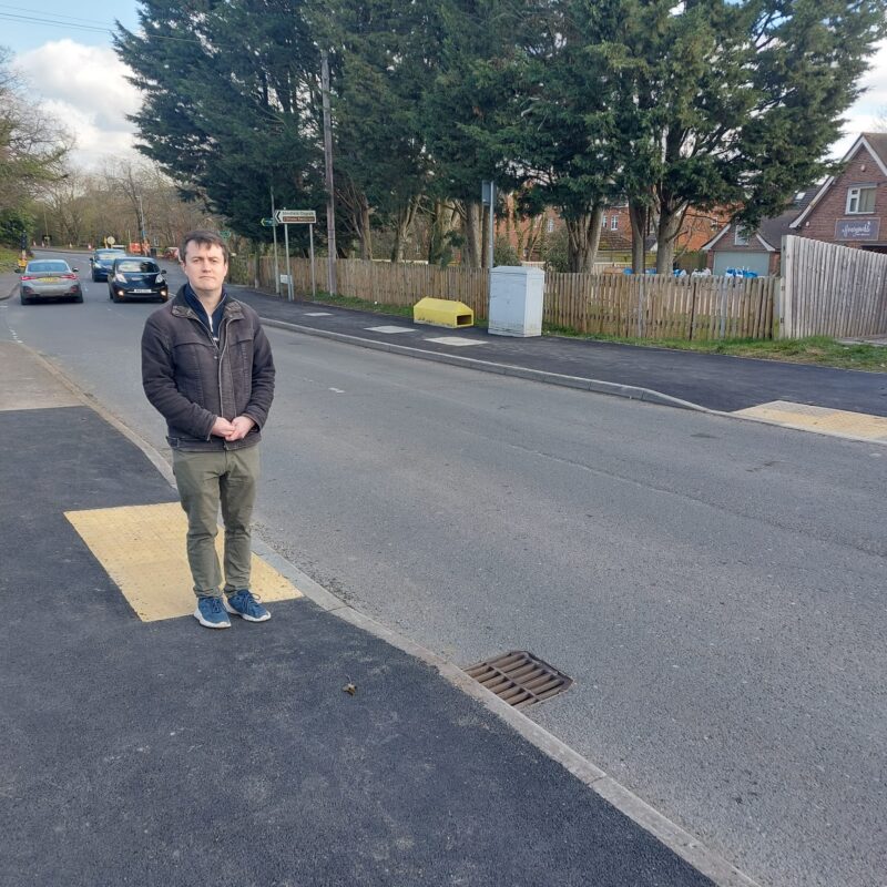 Cllr Andrew Gray on Deardon Way